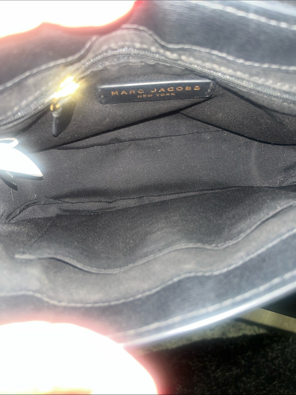 Marc Jacobs Structured Black Shoulder Bag with Top Handle and Gold Accent EUC - Picture 3 of 9